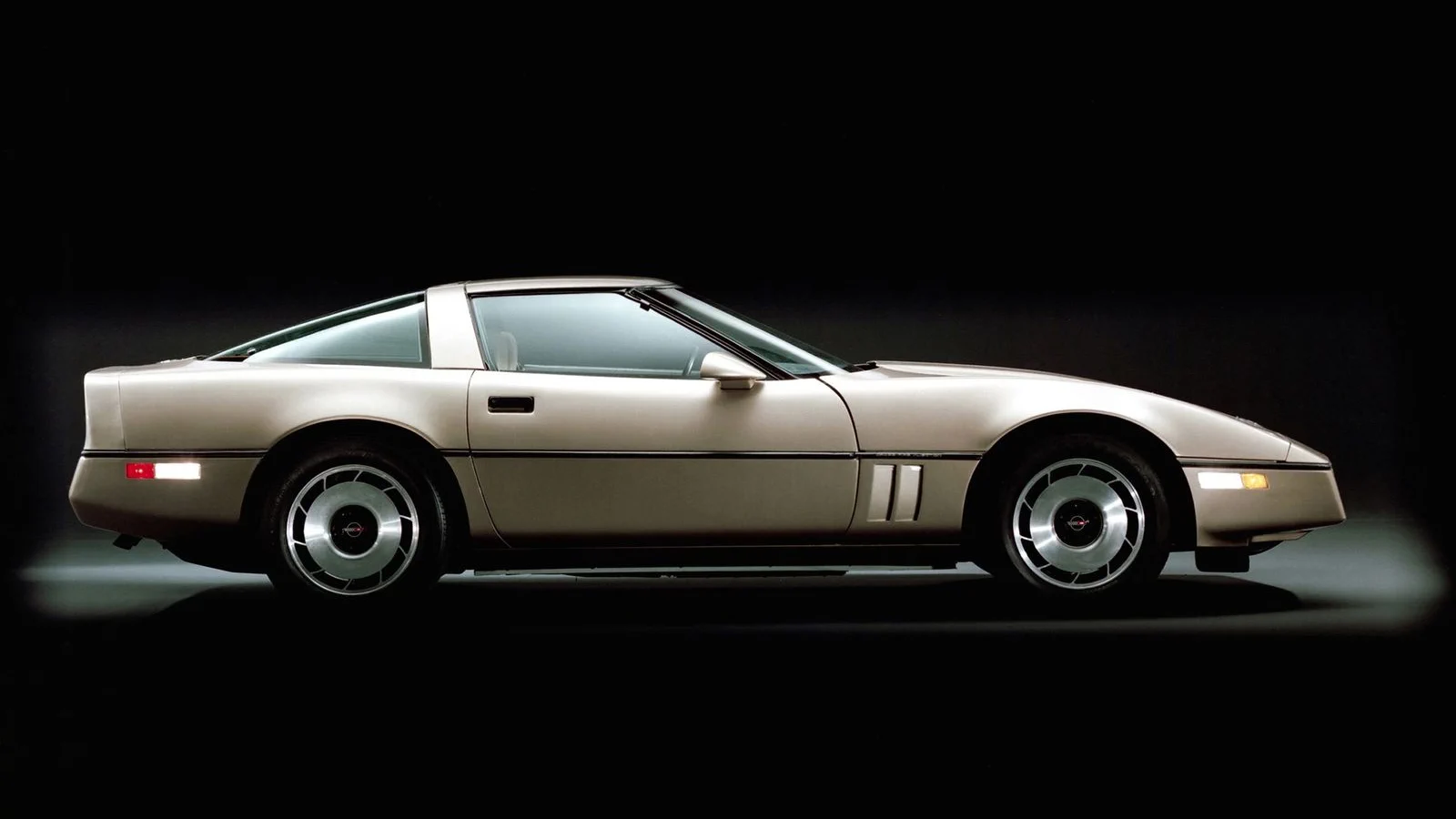 Click to Enlarge-Esc to Close Corvette Generations/C4/C4 1984 Right.webp